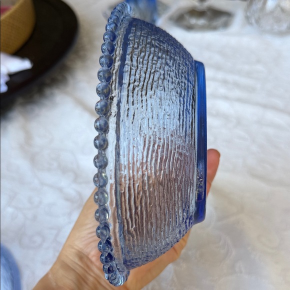 Indiana Glass Blue Hen on Nest Covered Dish with lid - Picture 9 of 13